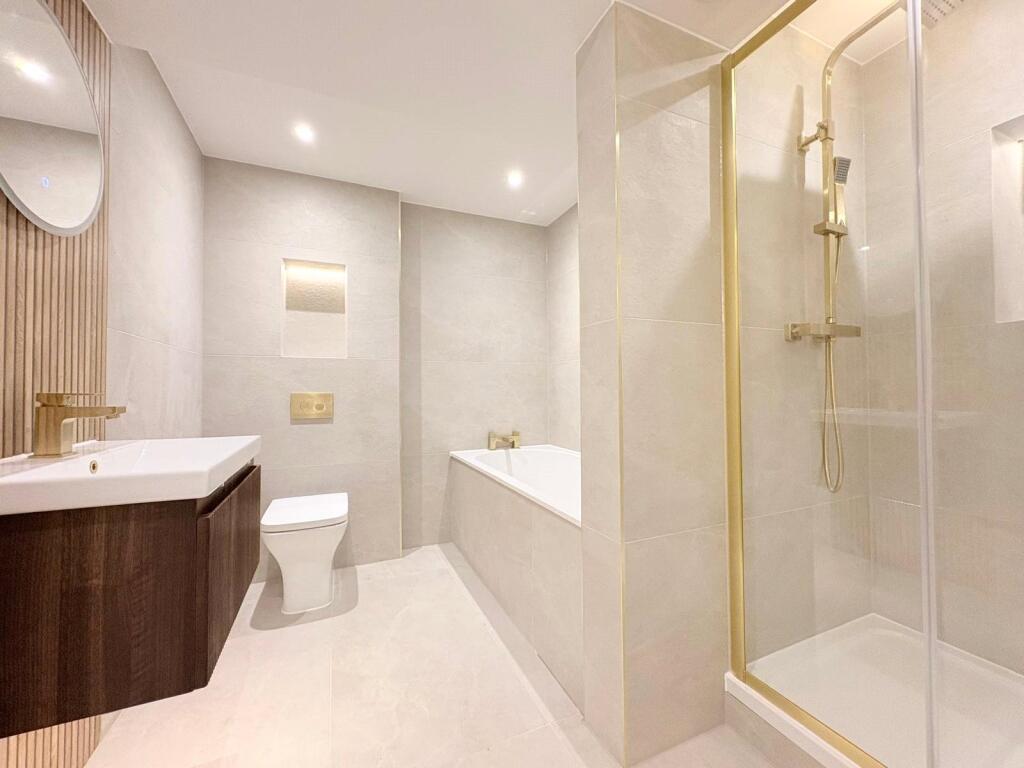 Apartment in Liverpool - View 5