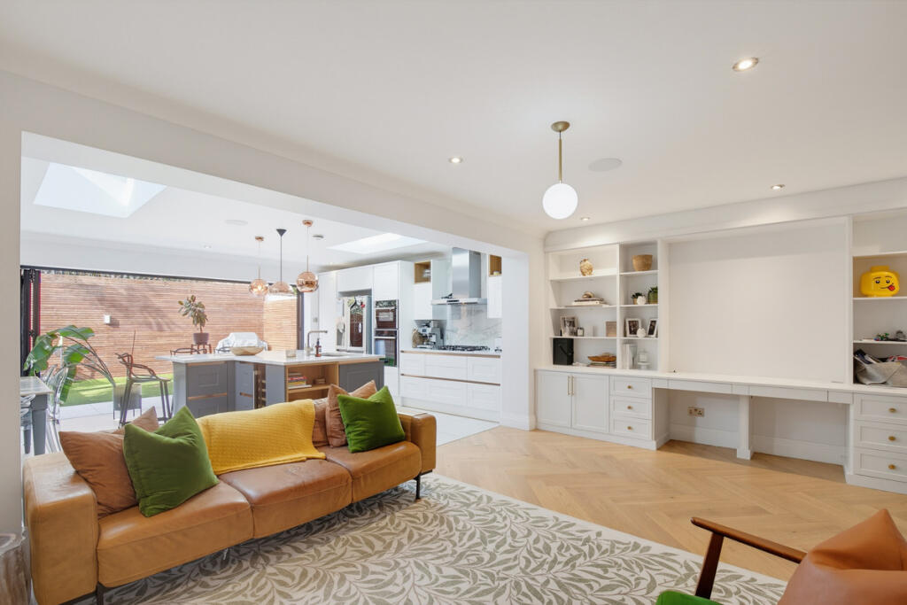House in Maidenhead, Highway - More