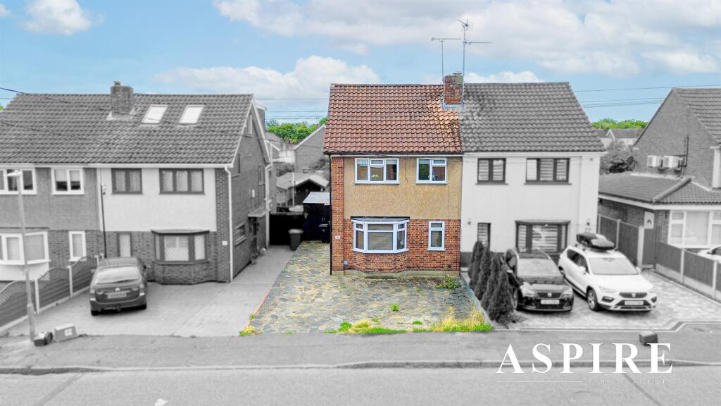 Main image of property: Buller Road, Basildon
