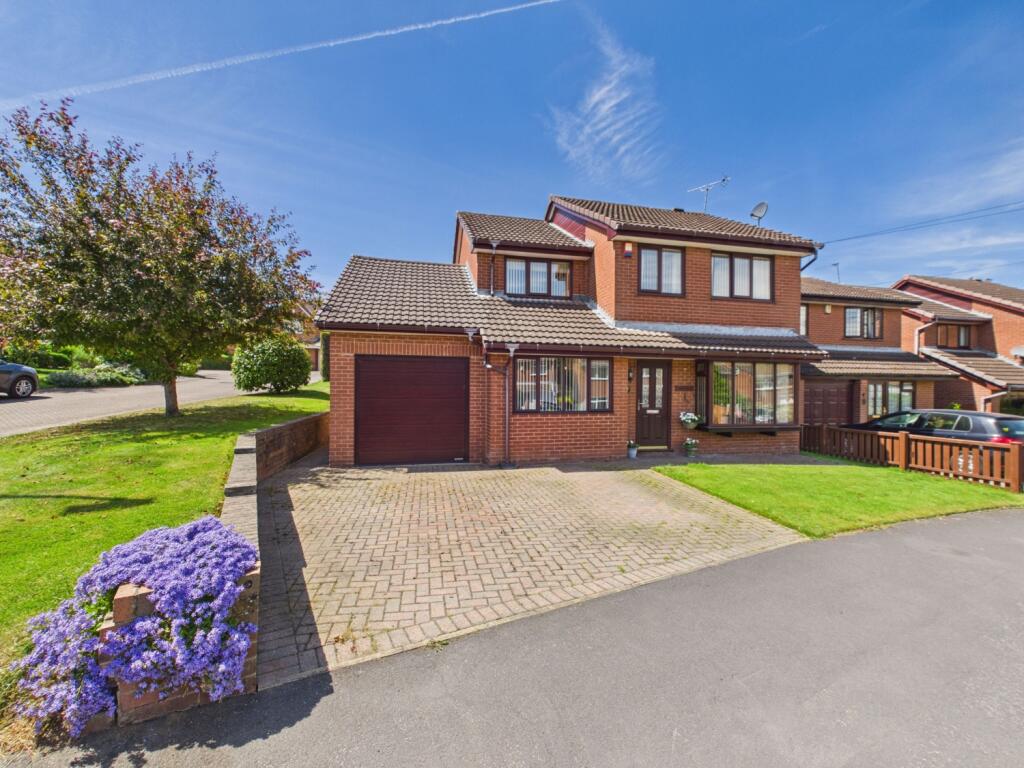 Main image of property: Sandmead Close, Morley, Leeds, West Yorkshire, LS27