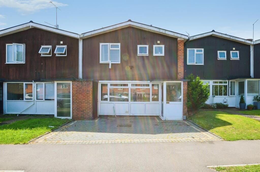 House in Hatfield, Roe Green