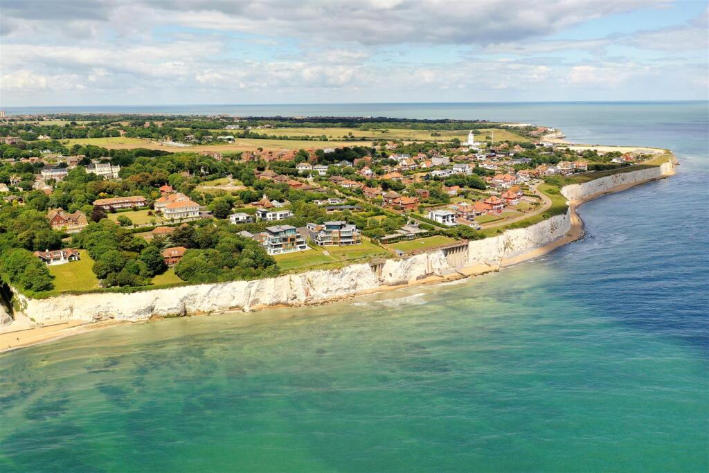 House in Canterbury - View 2