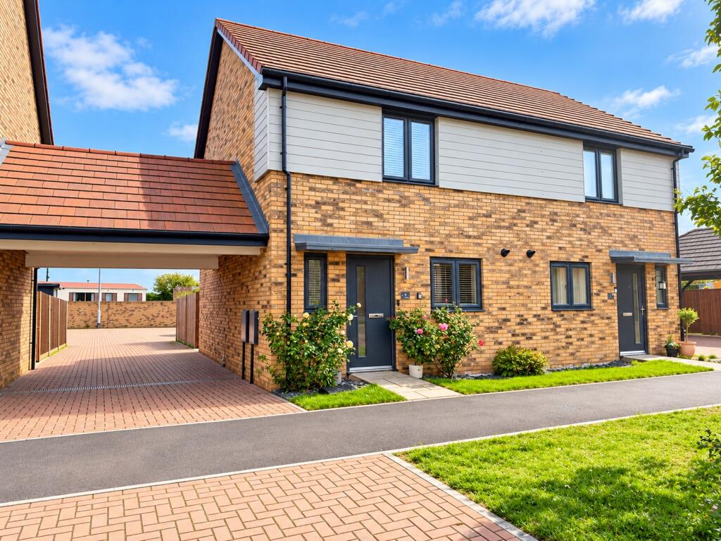 2-bed semi-detached on Evers Road , Faversham, ME13 7FS, £315,000