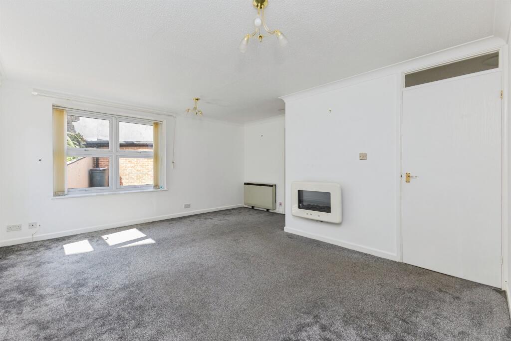 Apartment in Teignbridge, Dawlish - View 3