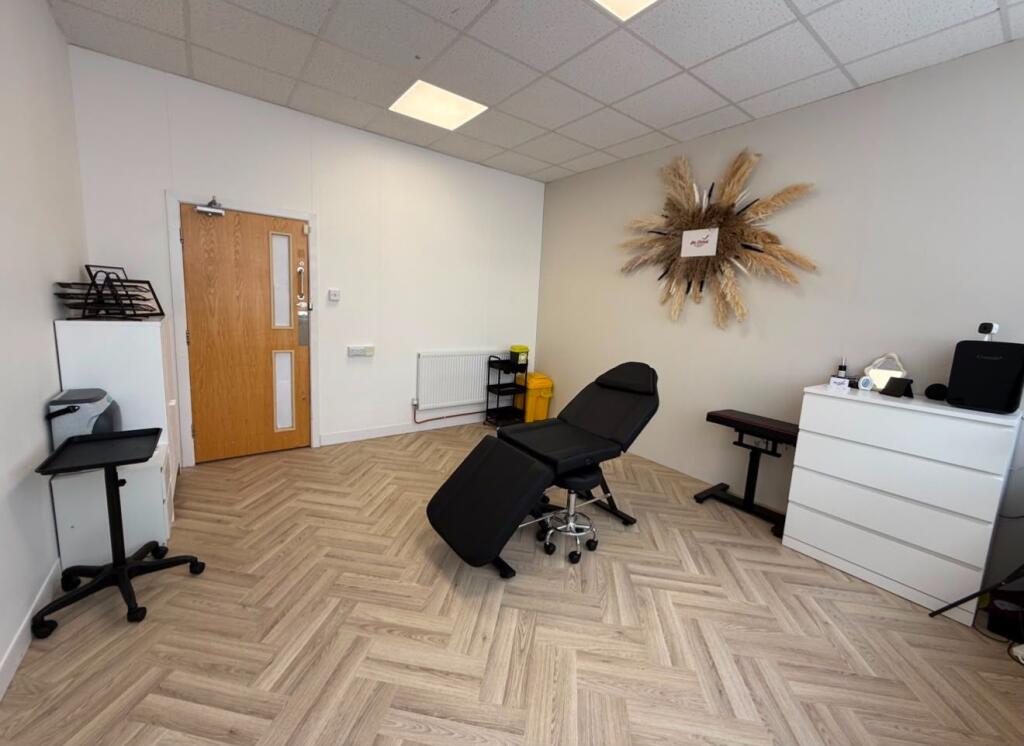 Main image of property: Unit 16, Pawson Suite, Century Business Park, 109 Station Road, Halfway, Sheffield, S20 3GS