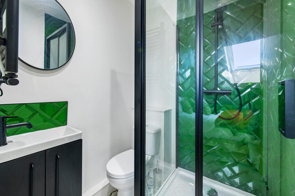 House in Nottingham - View 5