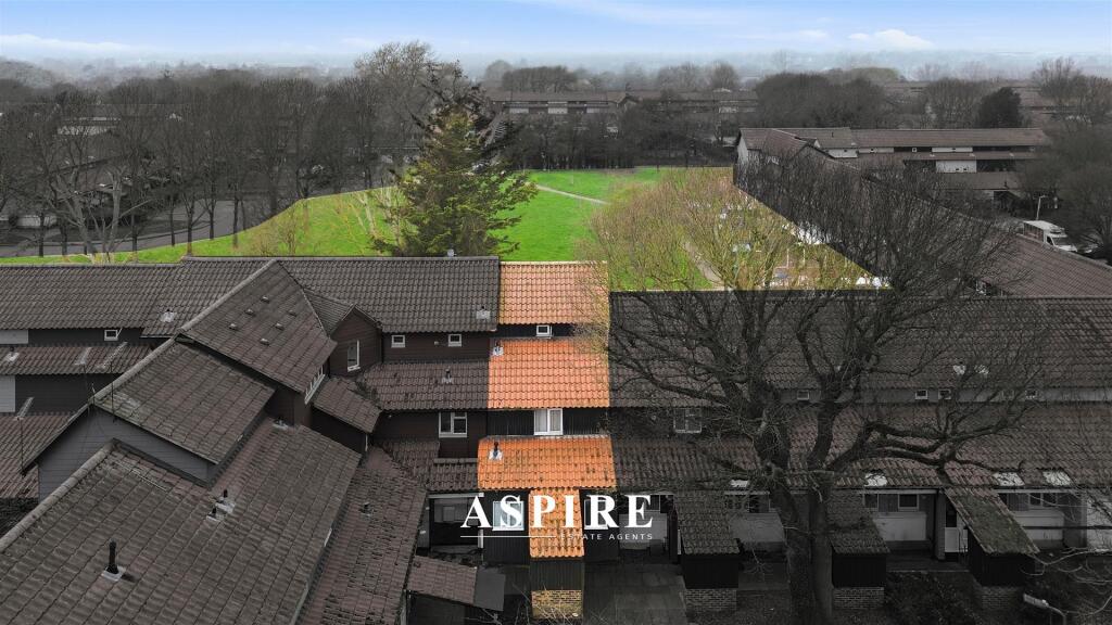 Main image of property: ***Chain Free** Malyons, Basildon