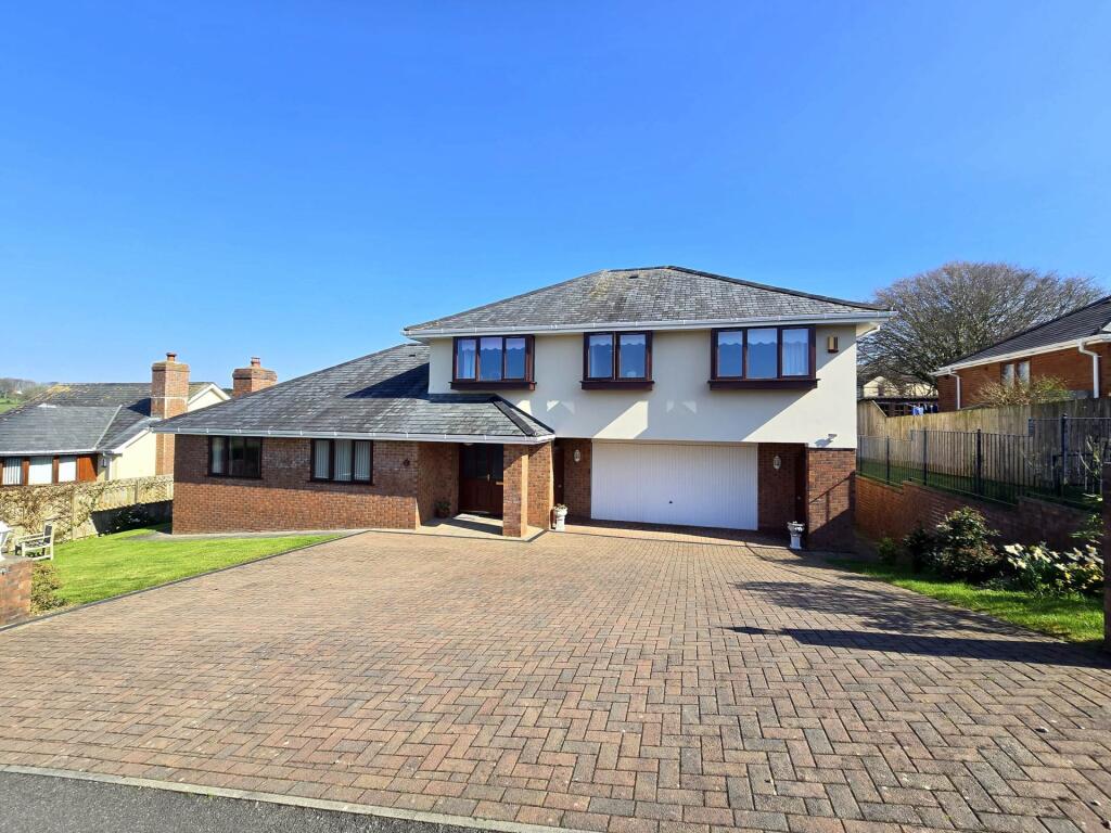 Main image of property: Hampton Park, Raleigh, Bideford