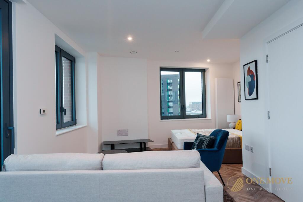 Studio flat for rent