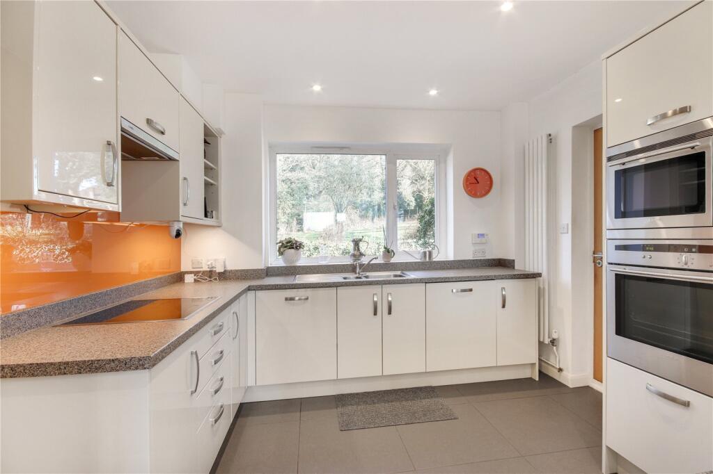 House in Sevenoaks - View 2