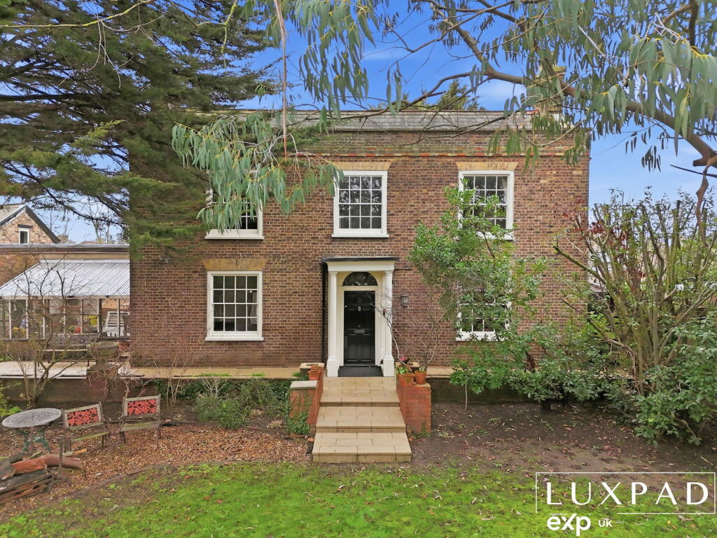 Main image of property: Belle Vue, Gews Corner, Cheshunt, EN8 9BX