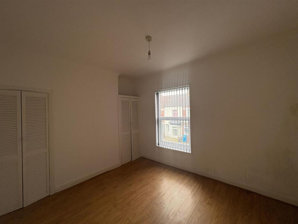 House in Hull, Kingston upon Hull - View 5