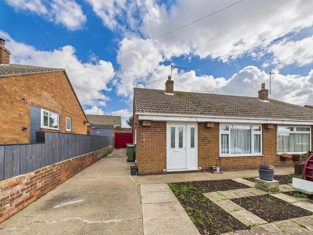 Main image of property: Scarborough Road, Bridlington