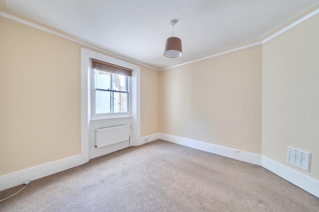 Apartment in London, City of Westminster - More