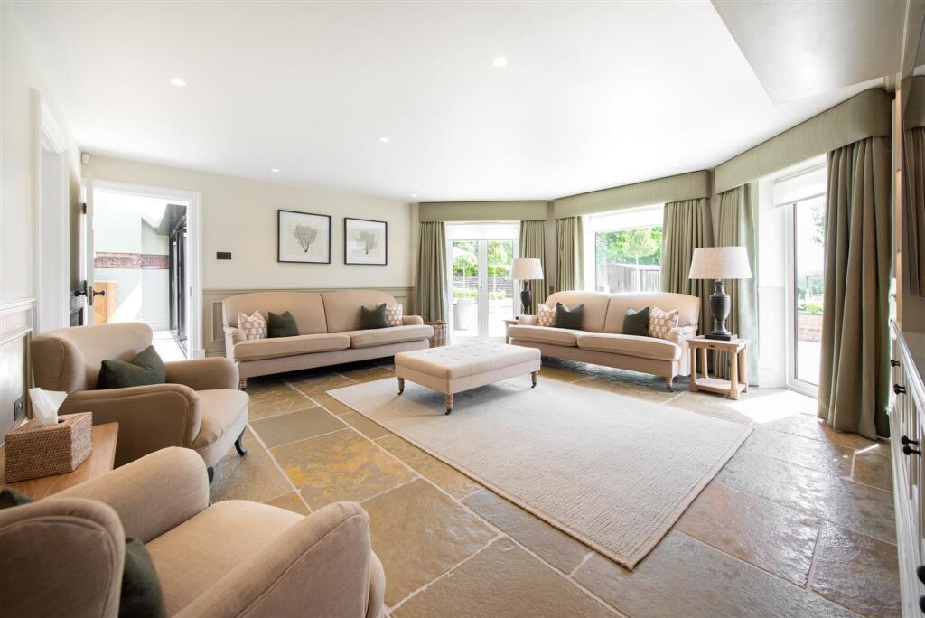House in Chelmsford - View 3