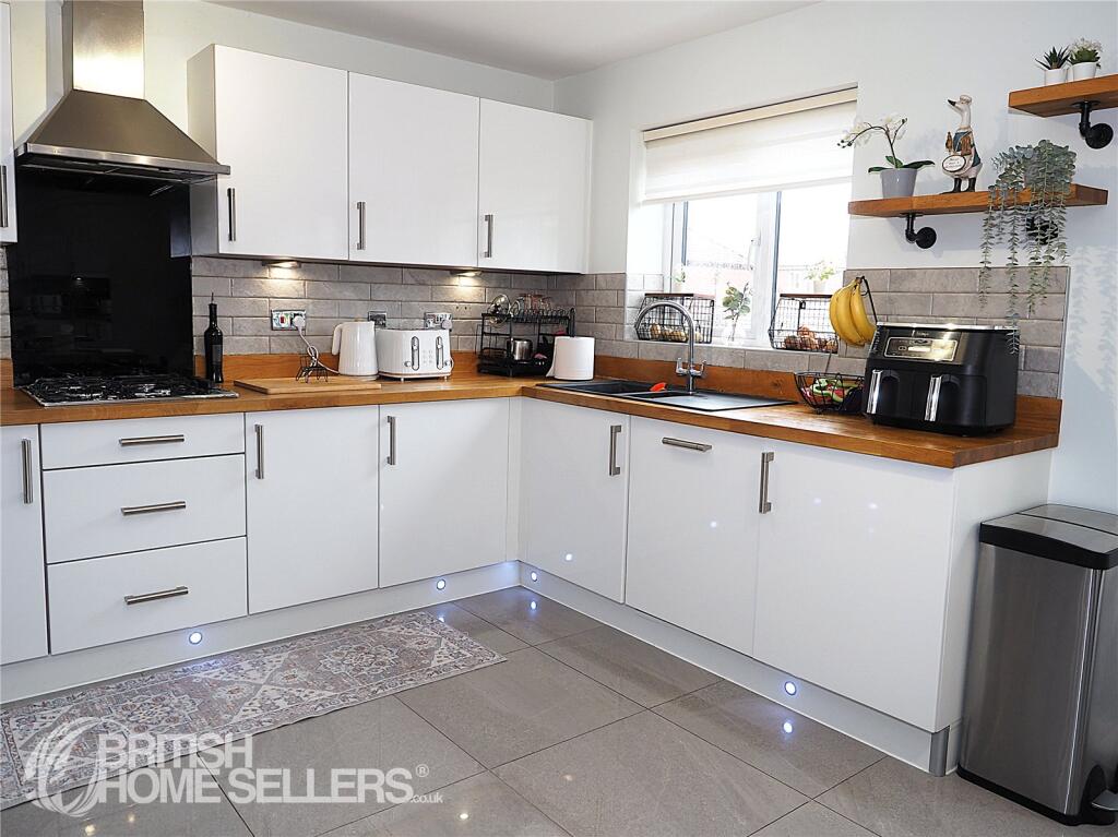 House in North Warwickshire, Coleshill - View 3
