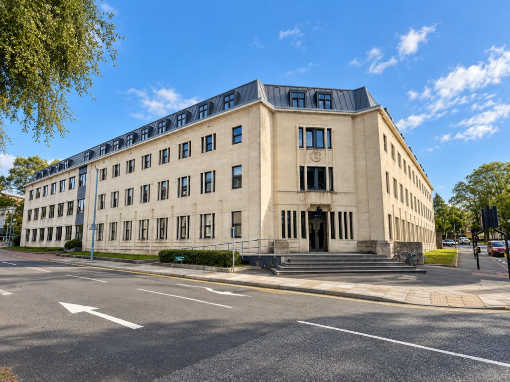 Apartment in Poole - View 5