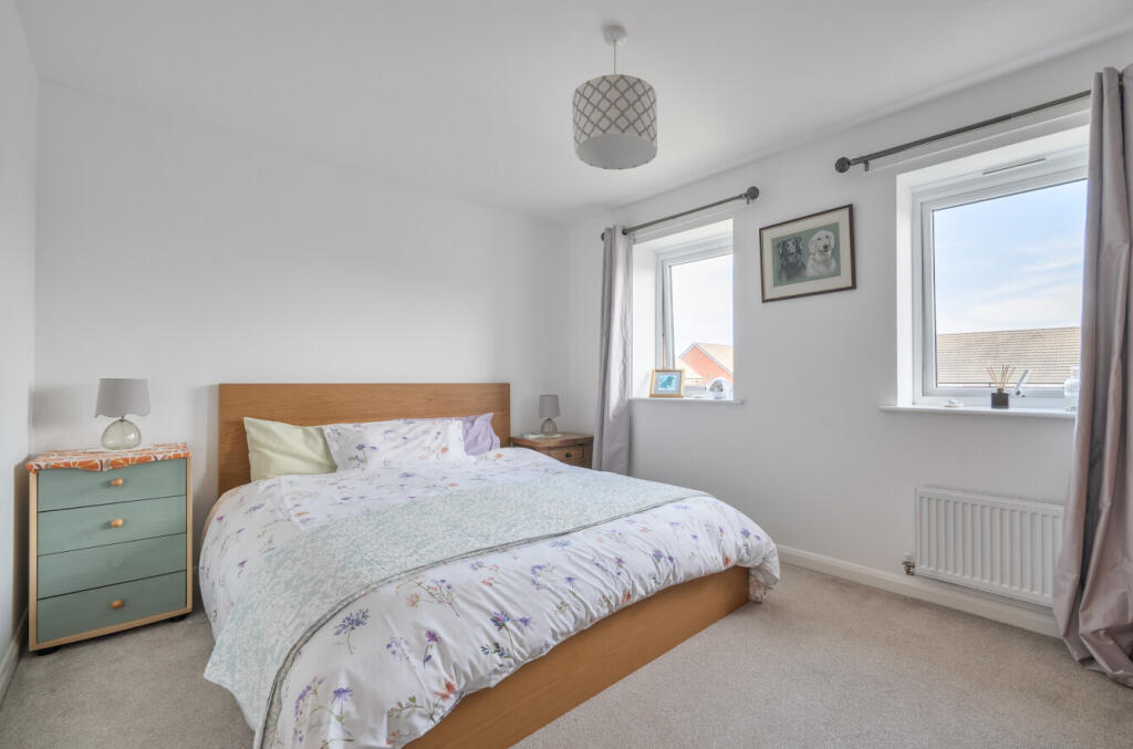 6 Middleton Terrace, Longhedge, Salisbury photo 4