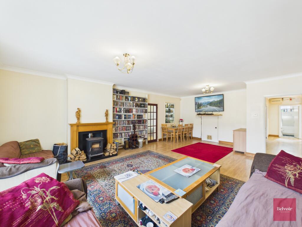 House in Swansea, Cockett - View 5