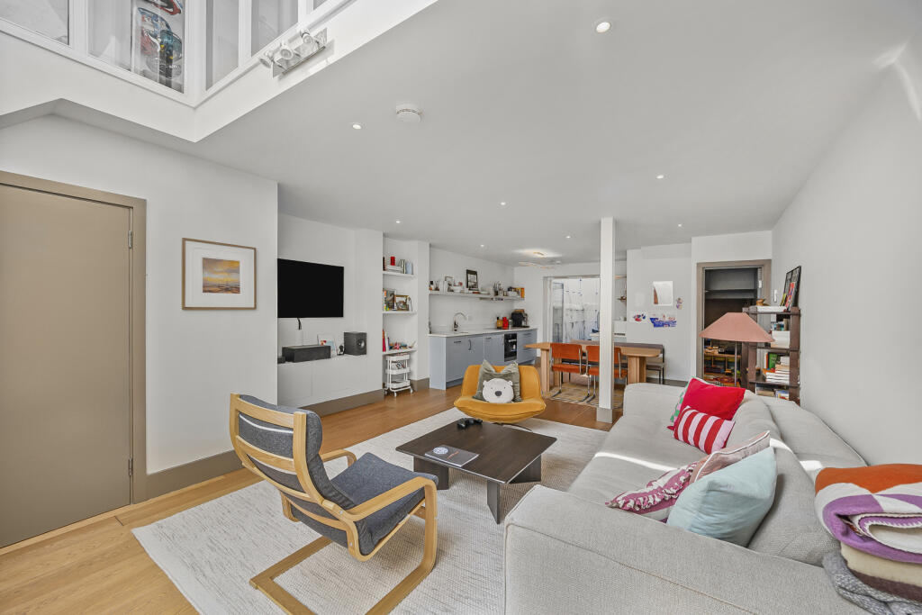 Main image of property: Gillespie Road, London, N5
