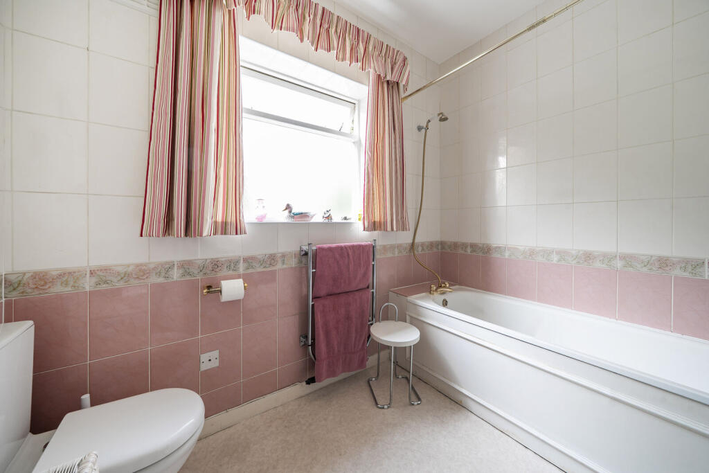 Apartment in London - View 5