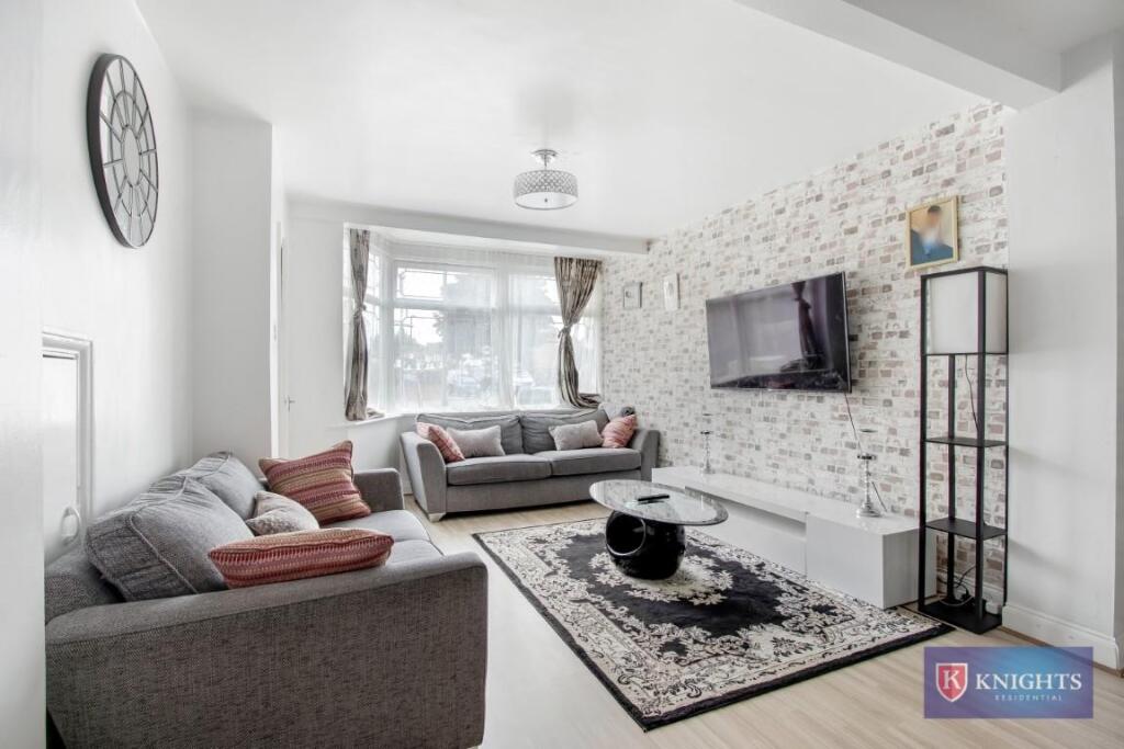 Galliard Road, Edmonton, London, N9 photo 2