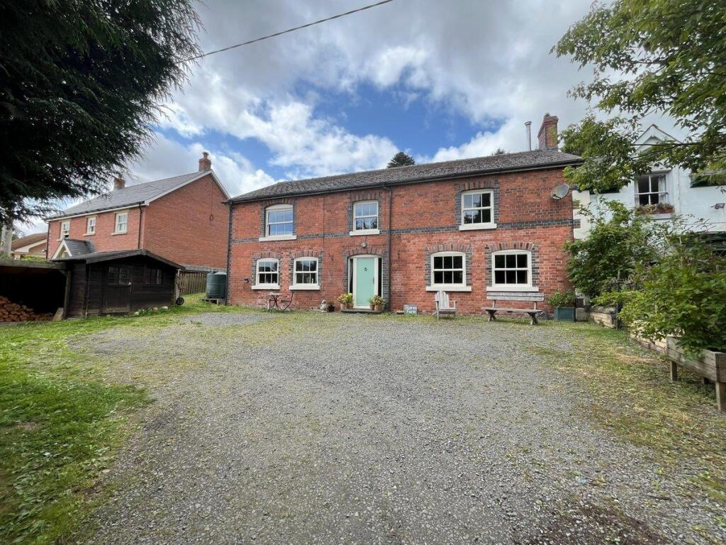 Pant-Y-Dwr, Rhayader, Rhayader