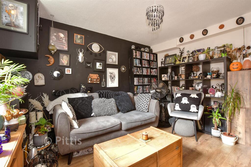 Apartment in Shanklin, Isle of Wight - View 4