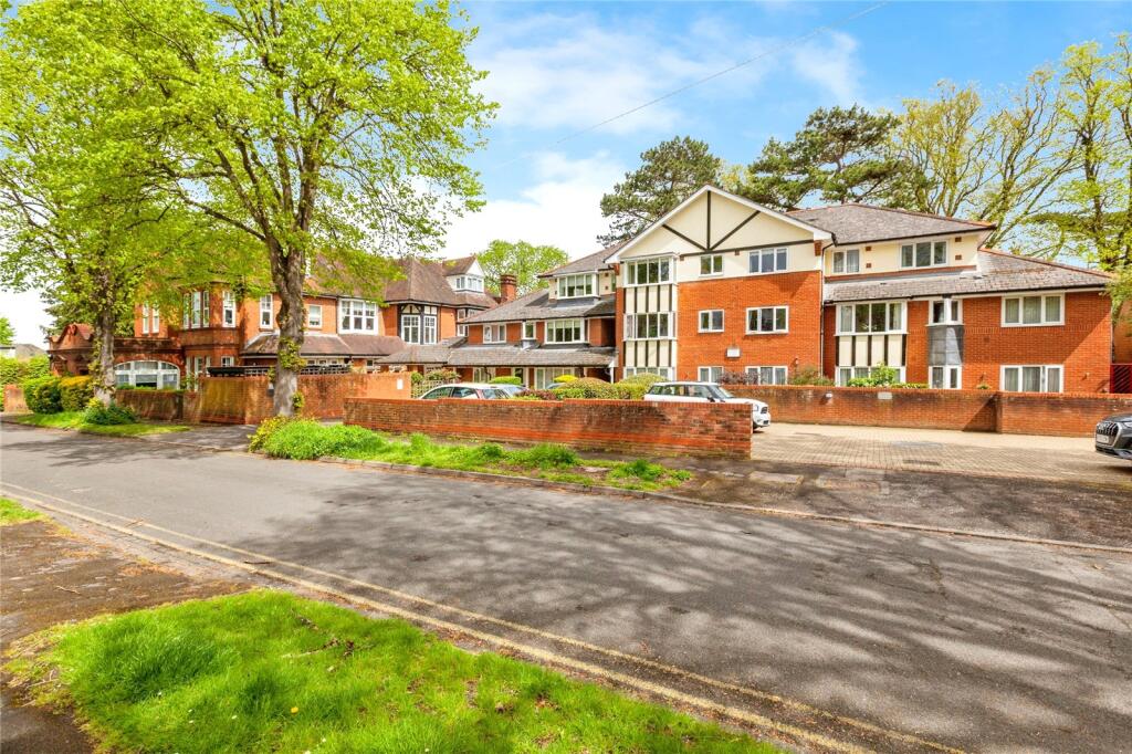 Main image of property: East Road, Maidenhead, Berkshire, SL6