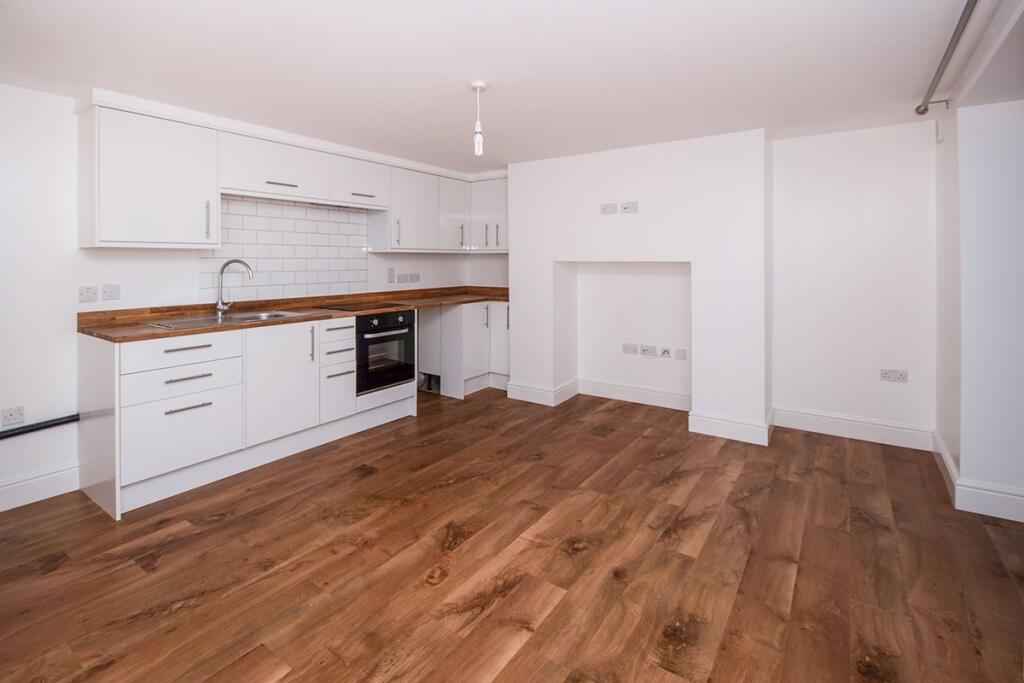 Apartment in Canterbury - View 3