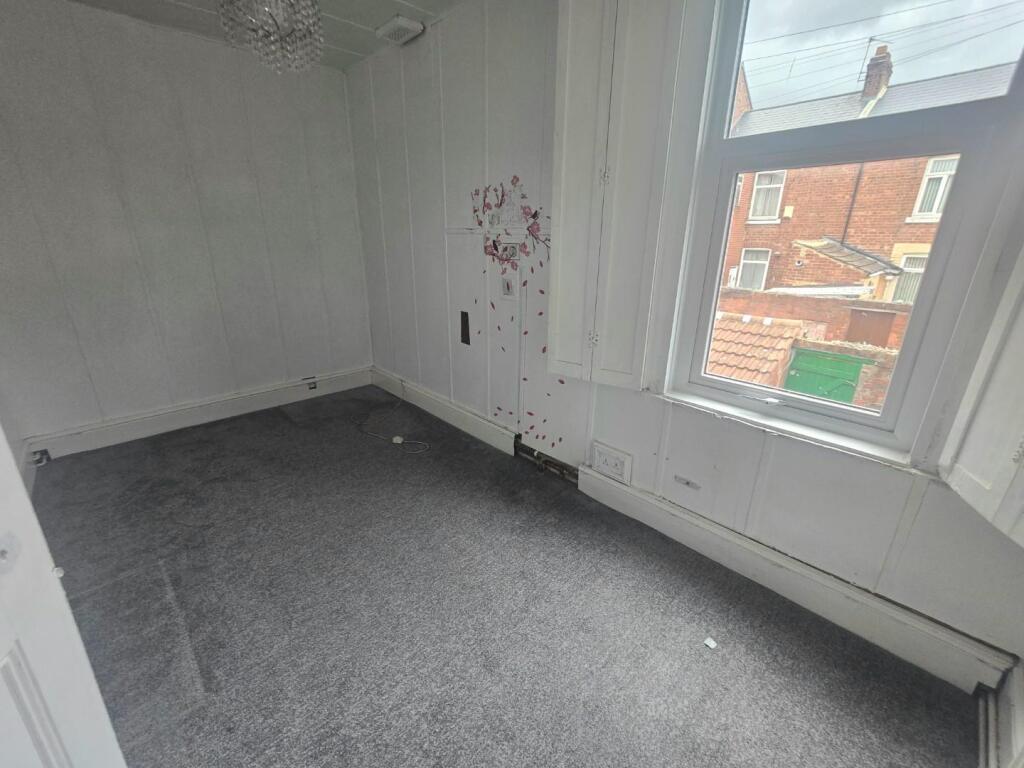 House in Darlington - More