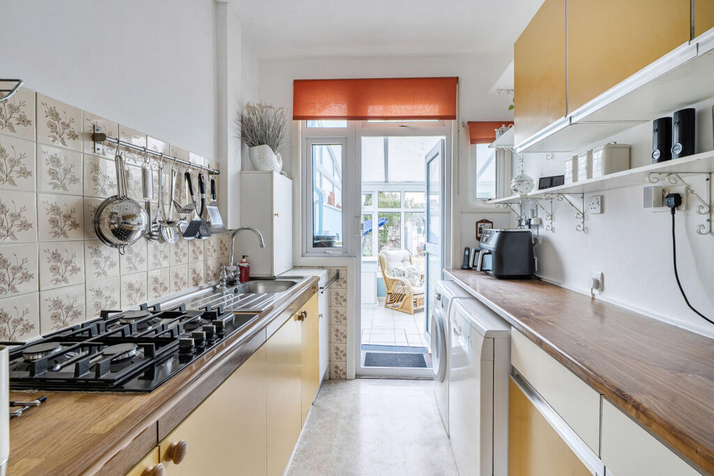 House in London - View 2