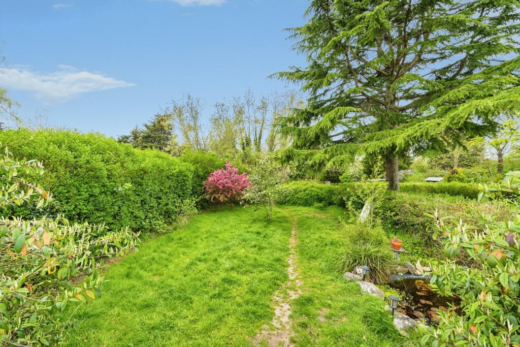 Additional image 31 of Radlett Road, Frogmore, St. Albans
