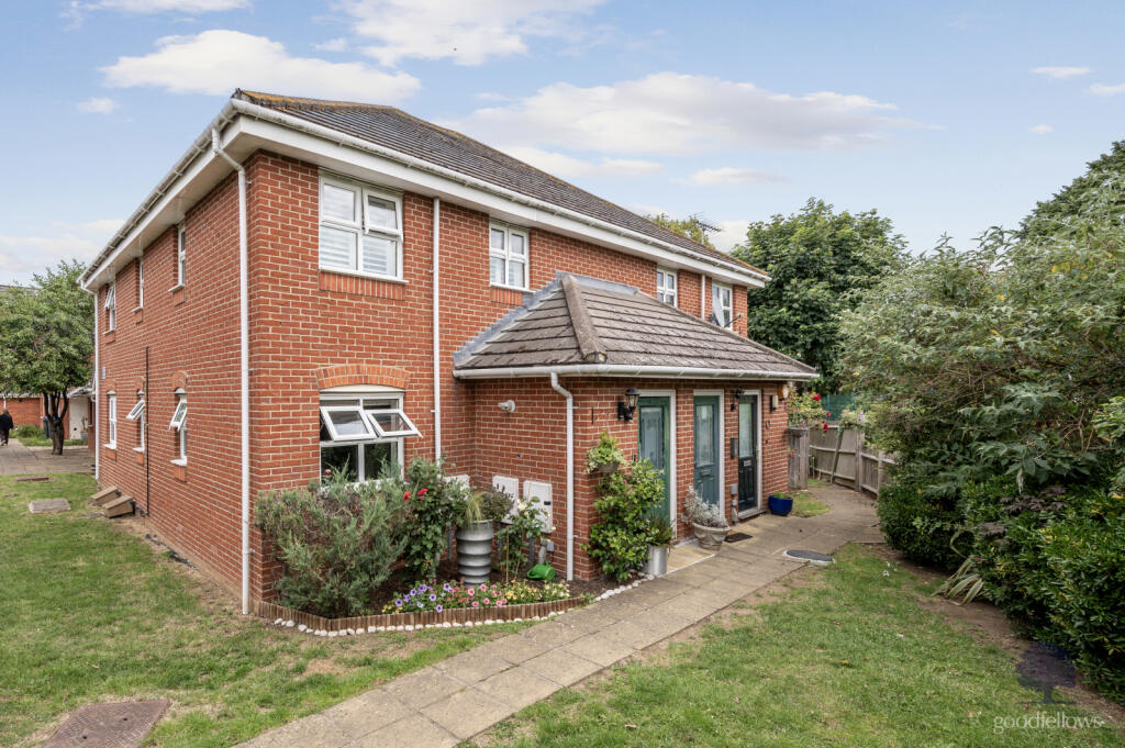 Main image of property: Aragon Place, Morden, SM4