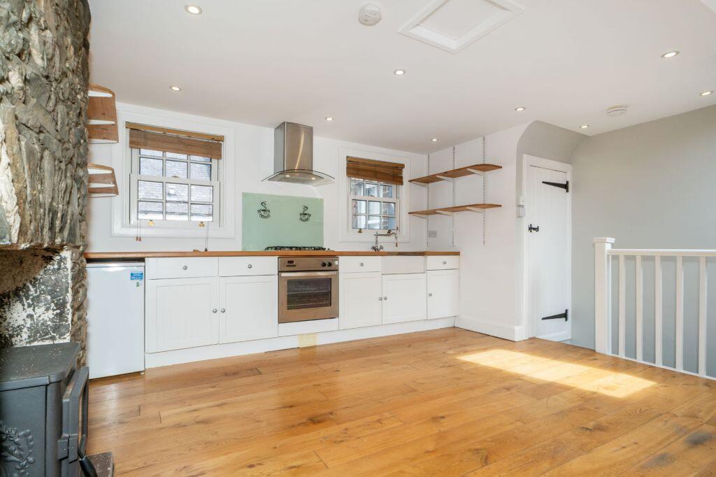 House in Edinburgh - View 3