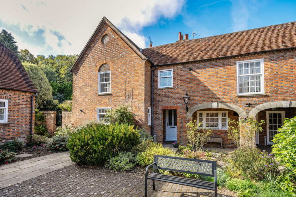 Main image of property: Becket Court, Basingstoke RG23 8PW
