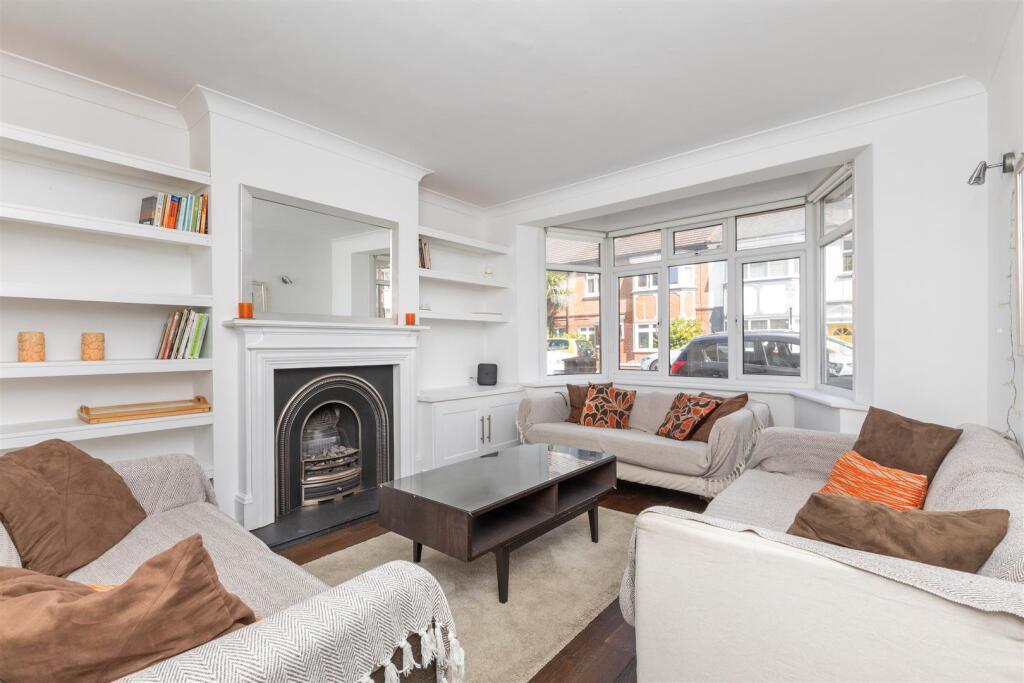 House in Hove, Brunswick - View 3