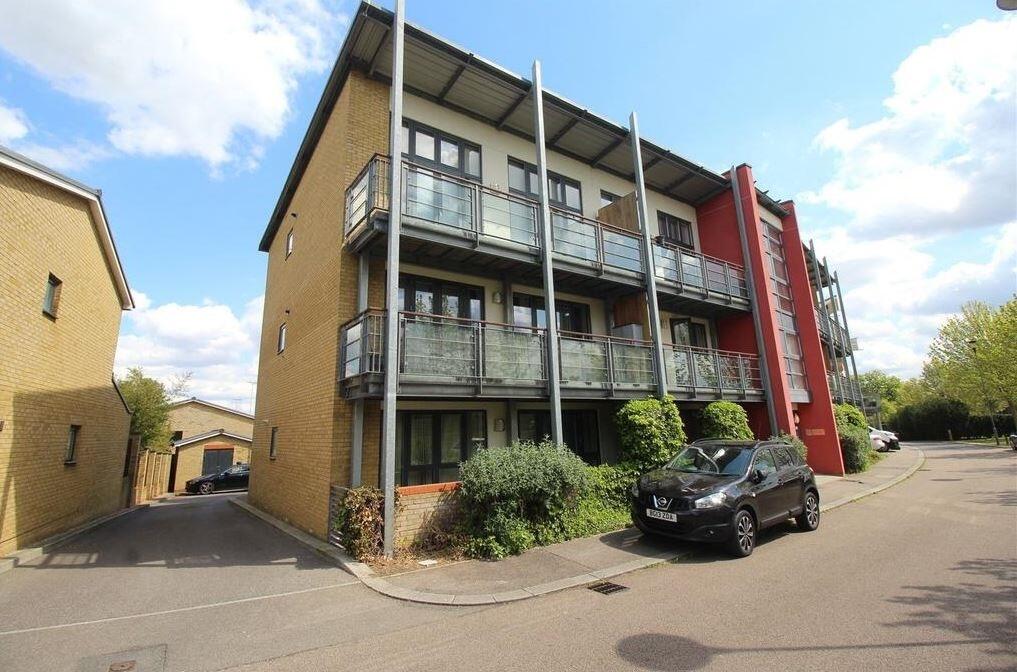 Main image of property: Park Lane Greenhithe DA9