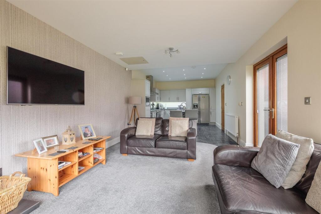House in Kirklees, West Yorkshire - More