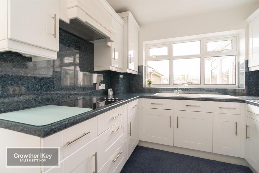 Silverlands Park, Buxton - View 3