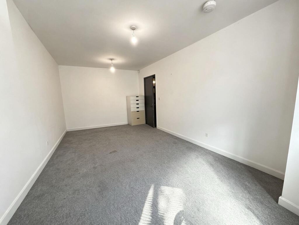 Main image of property: Basement Flat, 147 Hyde Park Road, LS6 1AJ