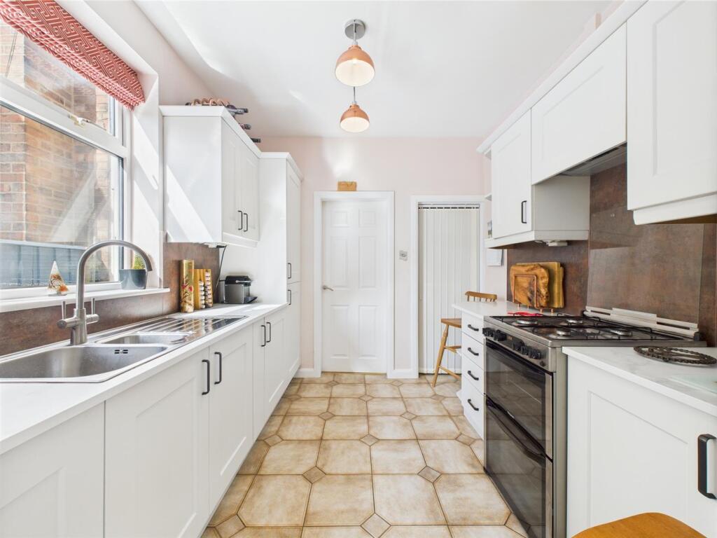 Mansfield Road, Chester Green, Derby photo 3