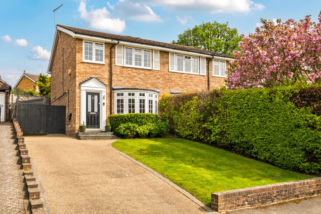 Main image of property: Leigh Road, Cobham, KT11