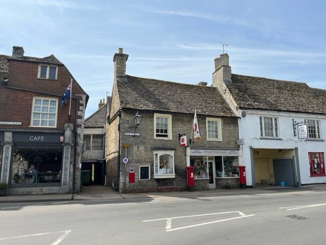 Main image of property: High Street, Lechlade