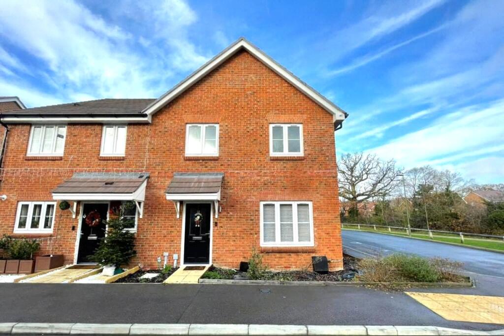 Main image of property: Hop Garden Way, Ash, Surrey, GU12