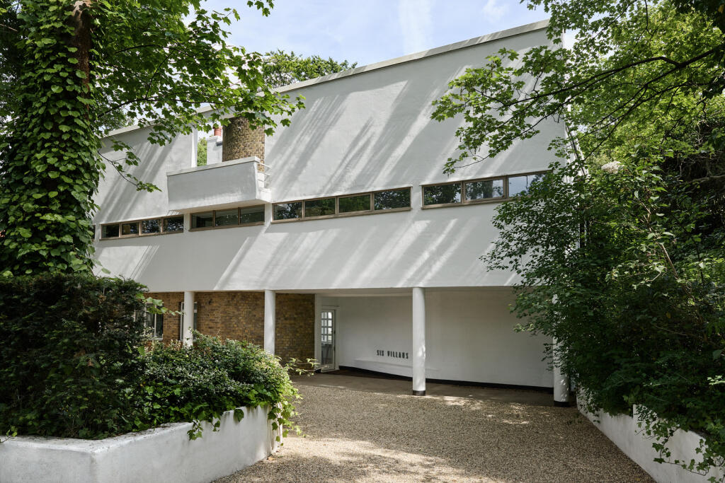 Main image of property: Six Pillars, London SE26