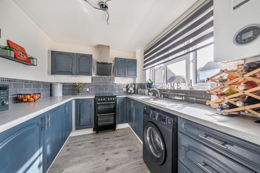 Kingfisher Close, Hayling Island photo 3