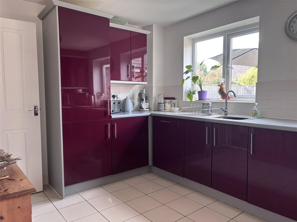 Anzio Road, Devizes, Wiltshire, SN10 photo 3