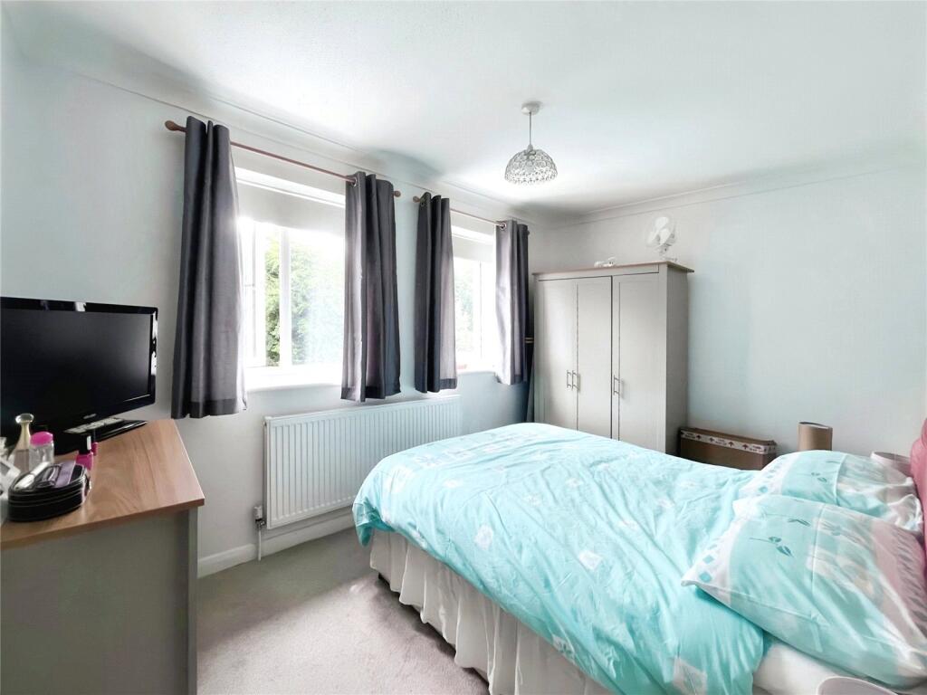 House in Chatham, Wayfield - View 4