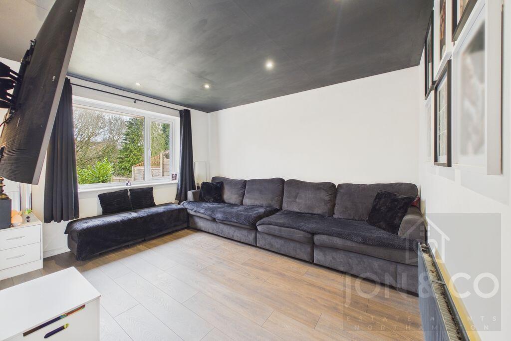 House in Northampton - View 4